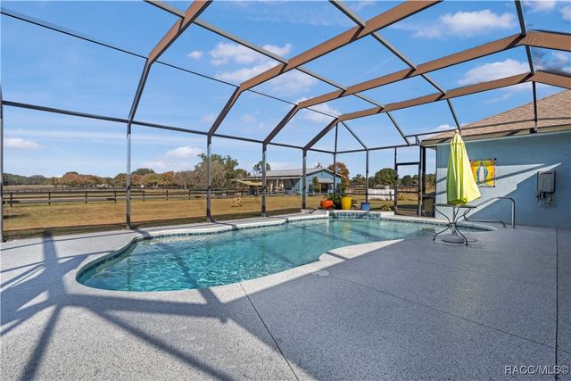 16421 W Highway 326, Morriston, FL 32668