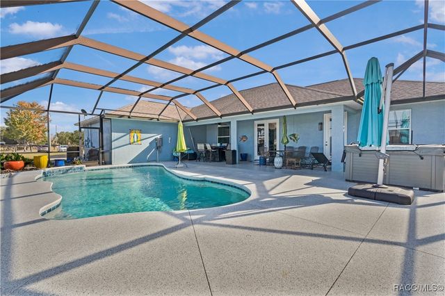 16421 W Highway 326, Morriston, FL 32668