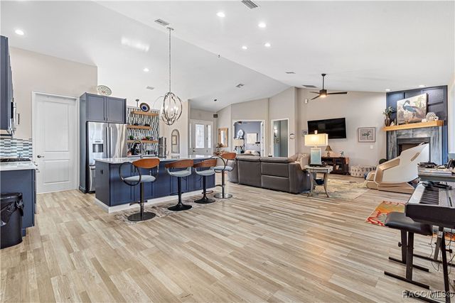 16421 W Highway 326, Morriston, FL 32668