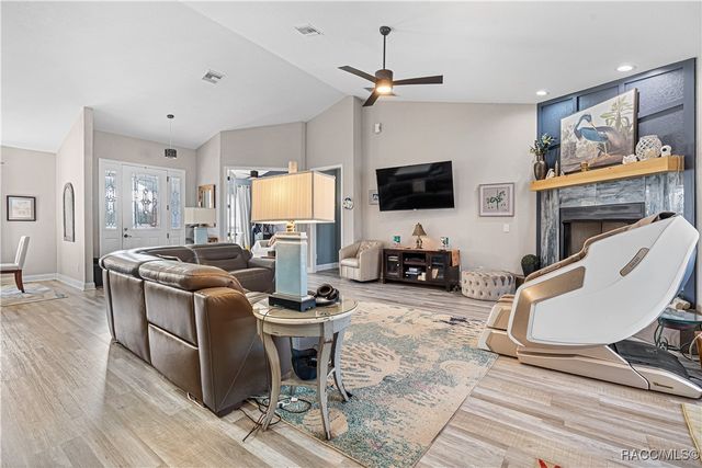 16421 W Highway 326, Morriston, FL 32668