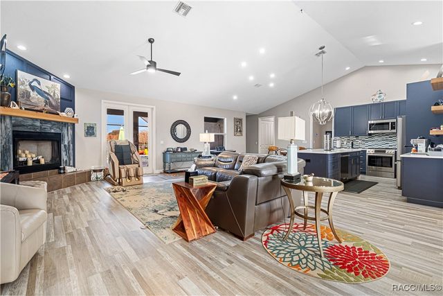 16421 W Highway 326, Morriston, FL 32668