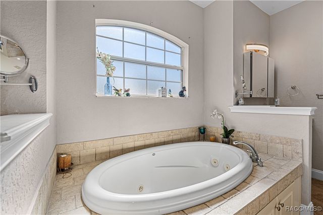 16421 W Highway 326, Morriston, FL 32668