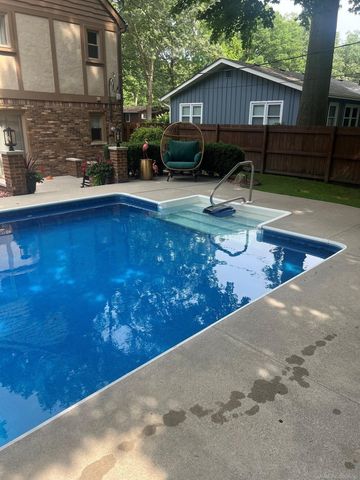 3218 Monticello Street, Port Huron, MI 48060
