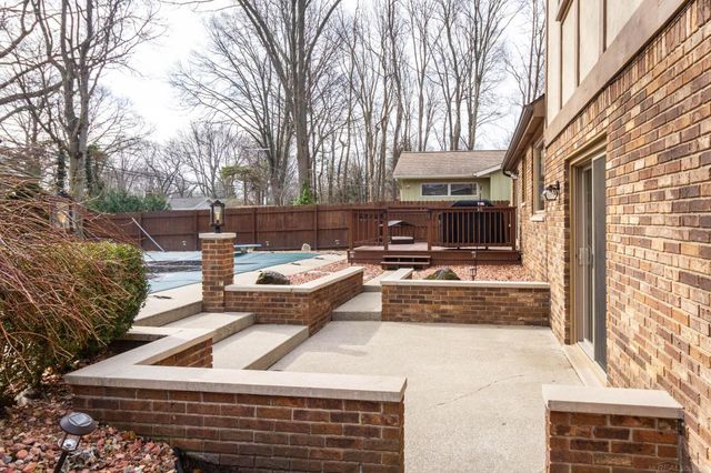 3218 Monticello Street, Port Huron, MI 48060