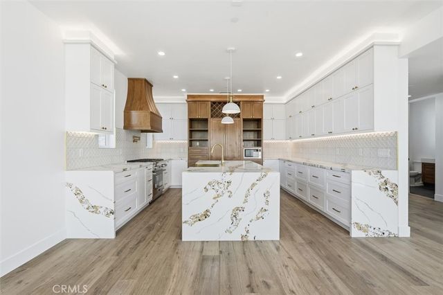 617 N Irena Avenue C, Redondo Beach, CA 90277