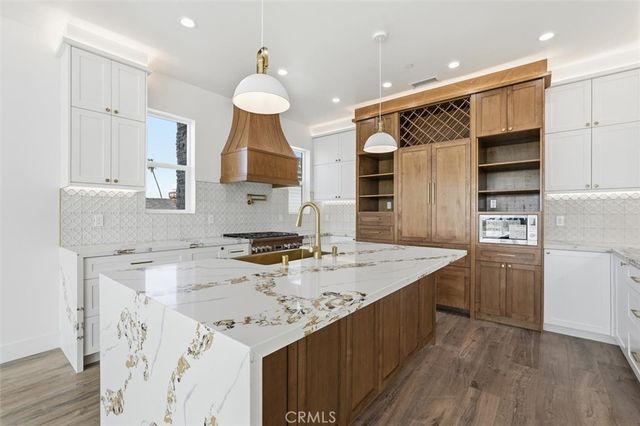 617 N Irena Avenue C, Redondo Beach, CA 90277