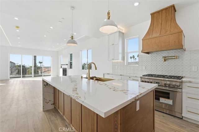 617 N Irena Avenue C, Redondo Beach, CA 90277