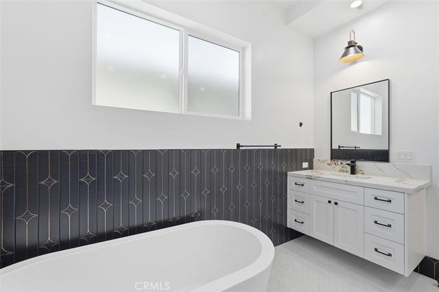 617 N Irena Avenue C, Redondo Beach, CA 90277