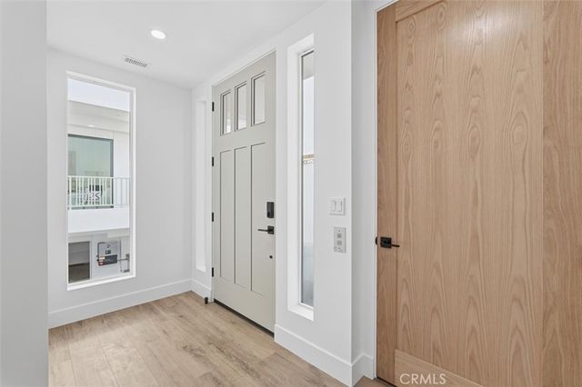 617 N Irena Avenue C, Redondo Beach, CA 90277