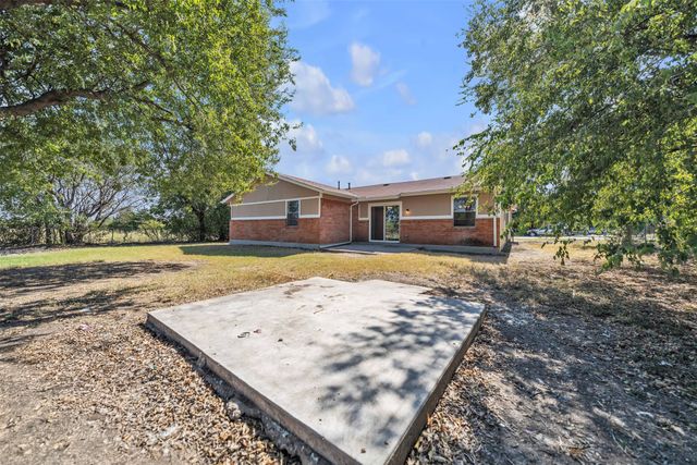 301 Buie Drive, Everman, TX 76140