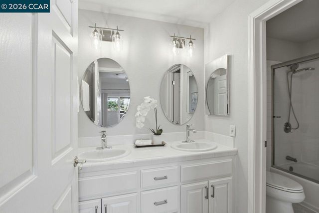295 Tradewinds 202, San Jose, CA 95123