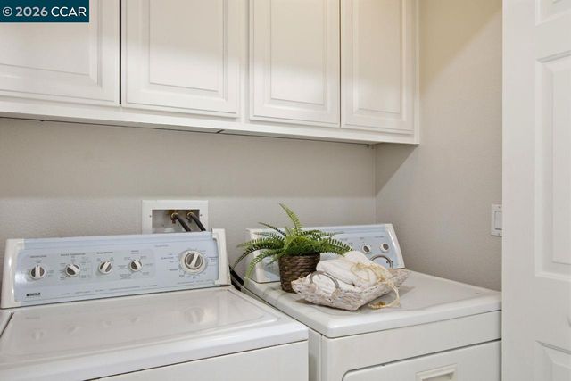 295 Tradewinds 202, San Jose, CA 95123