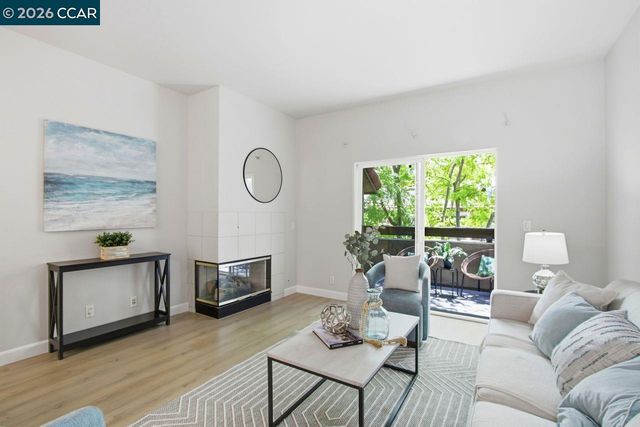 295 Tradewinds 202, San Jose, CA 95123