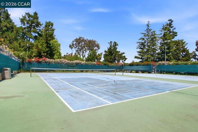 295 Tradewinds 202, San Jose, CA 95123