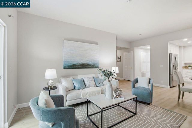 295 Tradewinds 202, San Jose, CA 95123