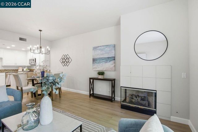 295 Tradewinds 202, San Jose, CA 95123