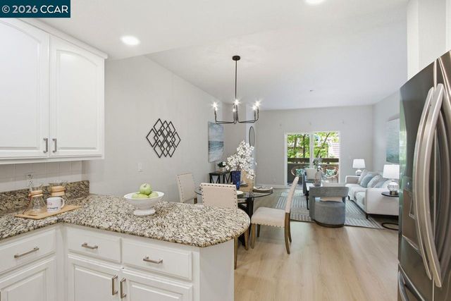 295 Tradewinds 202, San Jose, CA 95123