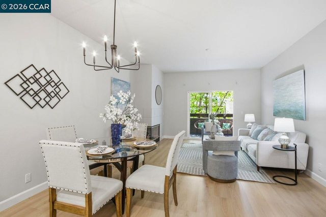 295 Tradewinds 202, San Jose, CA 95123