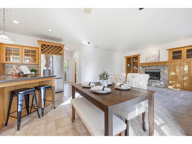 1219 Se MARLA Pl, Hillsboro, OR 97123