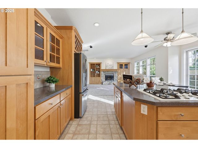 1219 Se MARLA Pl, Hillsboro, OR 97123