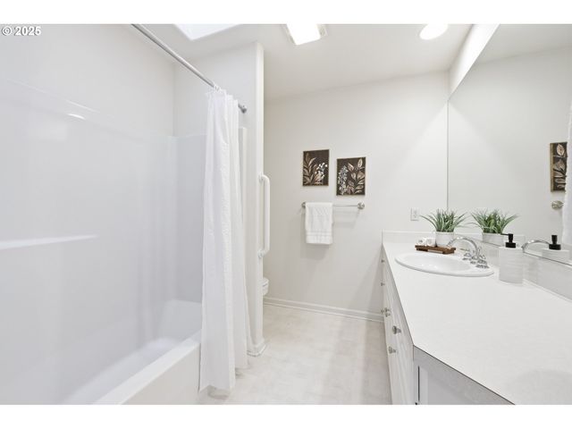 1219 Se MARLA Pl, Hillsboro, OR 97123