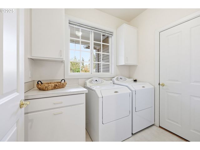 1219 Se MARLA Pl, Hillsboro, OR 97123