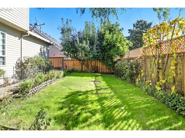 1219 Se MARLA Pl, Hillsboro, OR 97123