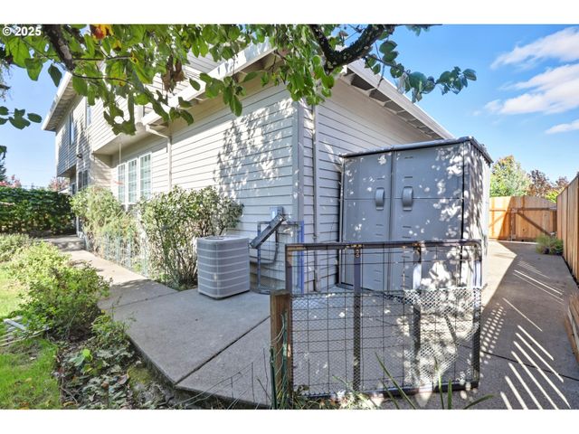 1219 Se MARLA Pl, Hillsboro, OR 97123