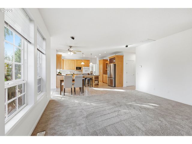 1219 Se MARLA Pl, Hillsboro, OR 97123