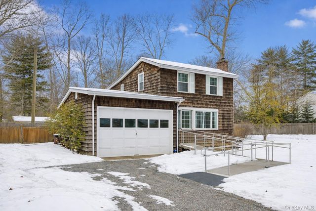 6 Oak Street, Saint James, NY 11780