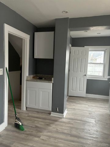 15 Ruggles Road, Saginaw, MI 48602
