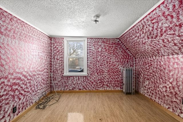 52 Harrison St, Worcester, MA 01604