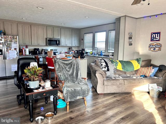 491 TRIMBLE AVE, Martinsburg, WV 25404