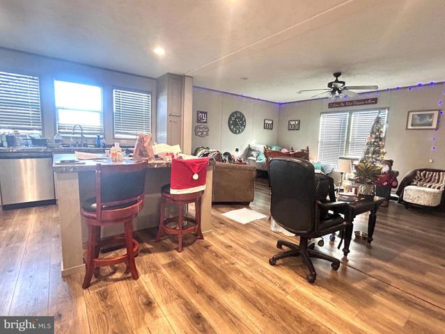 491 TRIMBLE AVE, Martinsburg, WV 25404