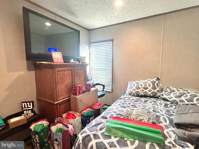 491 TRIMBLE AVE, Martinsburg, WV 25404