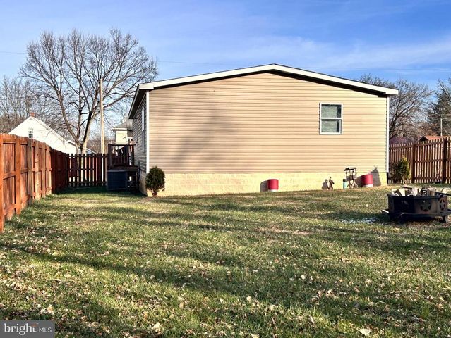 491 TRIMBLE AVE, Martinsburg, WV 25404