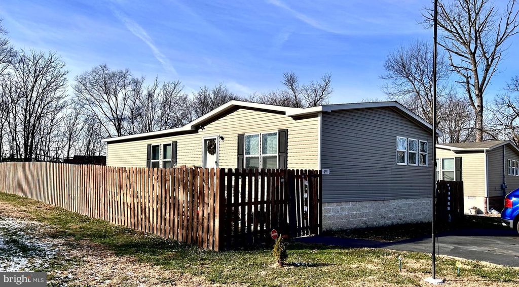 491 TRIMBLE AVE, Martinsburg, WV 25404