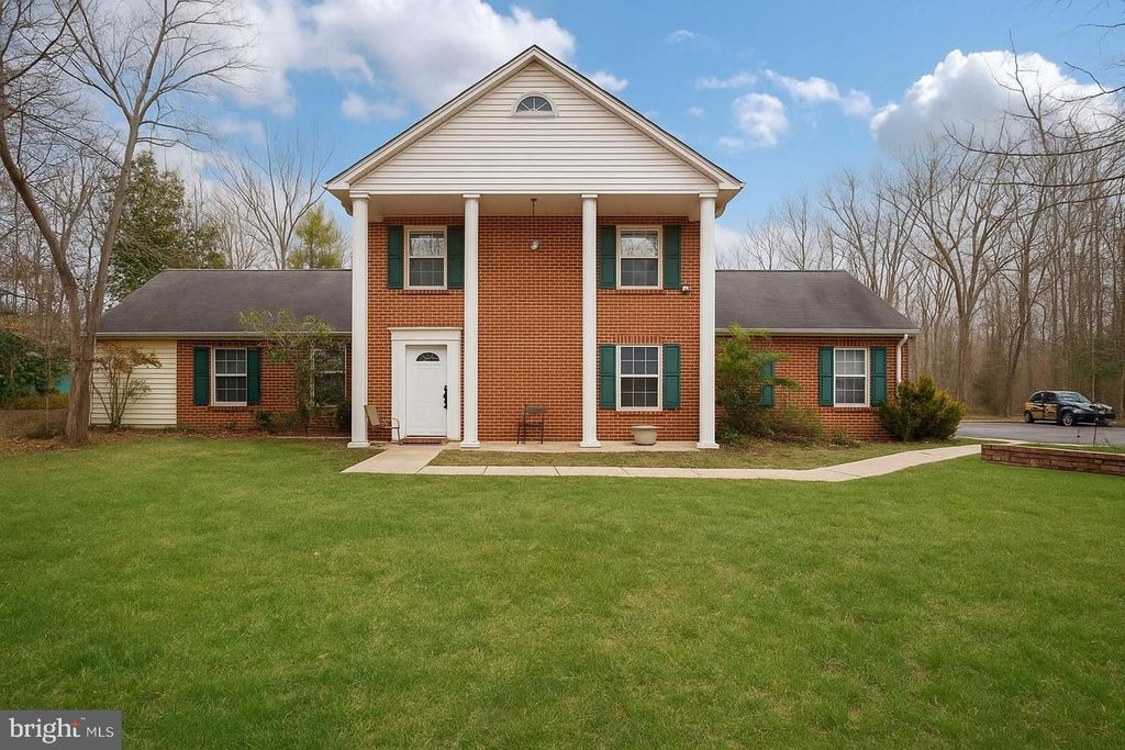8580 CRAIN HWY, La Plata, MD 20646