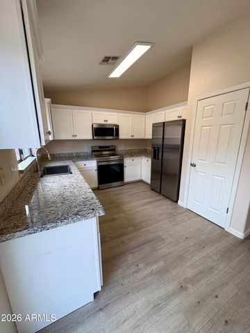 8556 W CAROL Avenue, Peoria, AZ 85345