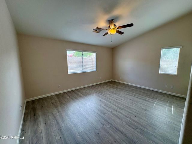 8556 W CAROL Avenue, Peoria, AZ 85345