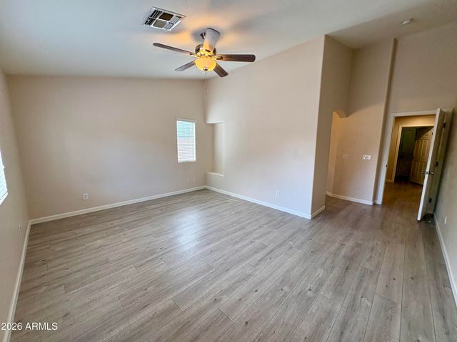 8556 W CAROL Avenue, Peoria, AZ 85345