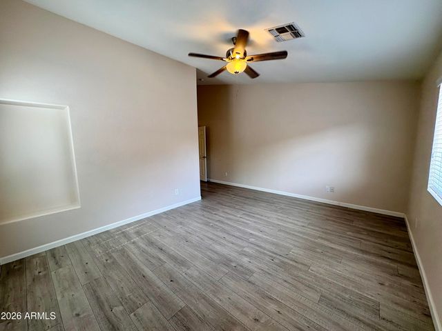 8556 W CAROL Avenue, Peoria, AZ 85345