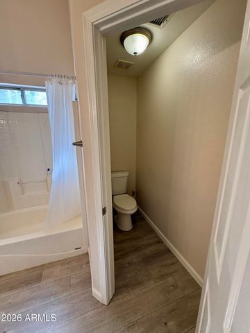 8556 W CAROL Avenue, Peoria, AZ 85345