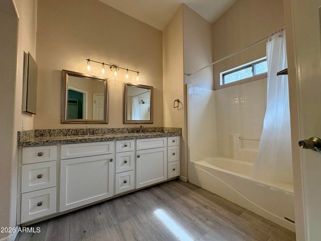 8556 W CAROL Avenue, Peoria, AZ 85345