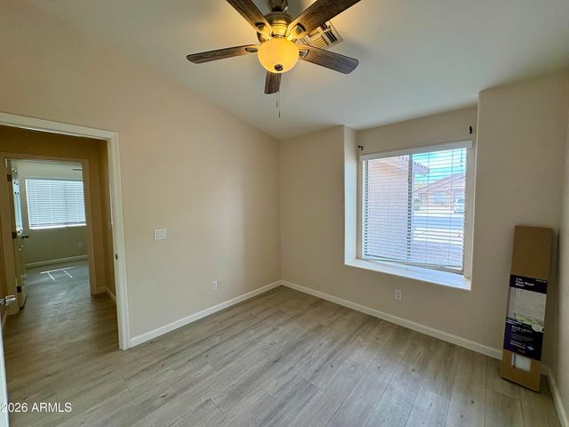 8556 W CAROL Avenue, Peoria, AZ 85345