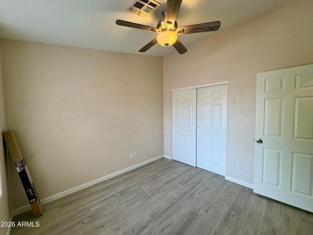 8556 W CAROL Avenue, Peoria, AZ 85345