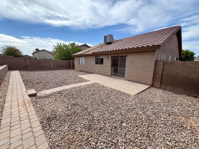 8556 W CAROL Avenue, Peoria, AZ 85345