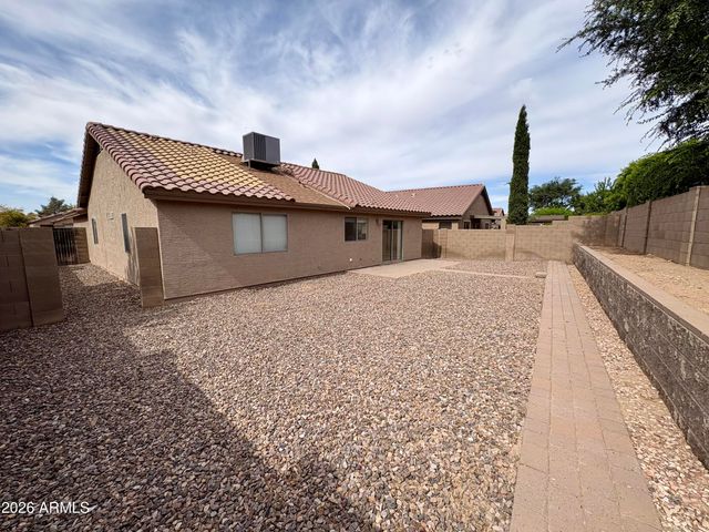 8556 W CAROL Avenue, Peoria, AZ 85345