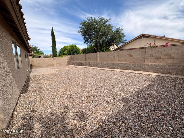 8556 W CAROL Avenue, Peoria, AZ 85345
