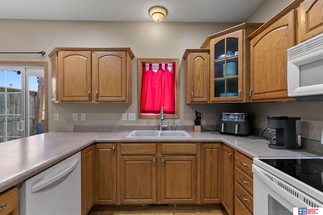 5408 N 15th Street, Lincoln, NE 68521